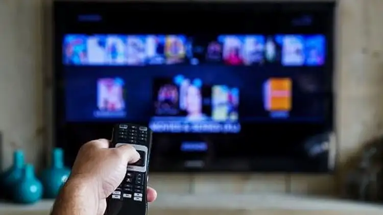 Mengatur Remote TV Menggunakan Kode