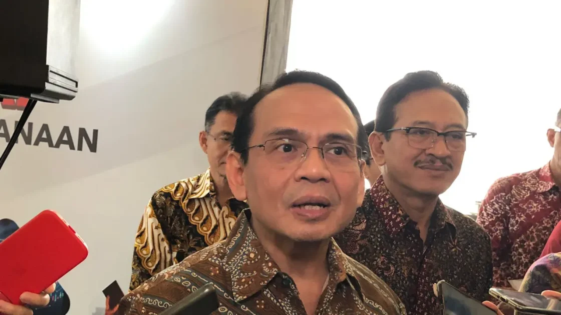 OJK Ingatkan Risiko Konsumen Seiring Paylater dan Pinjol Melesat