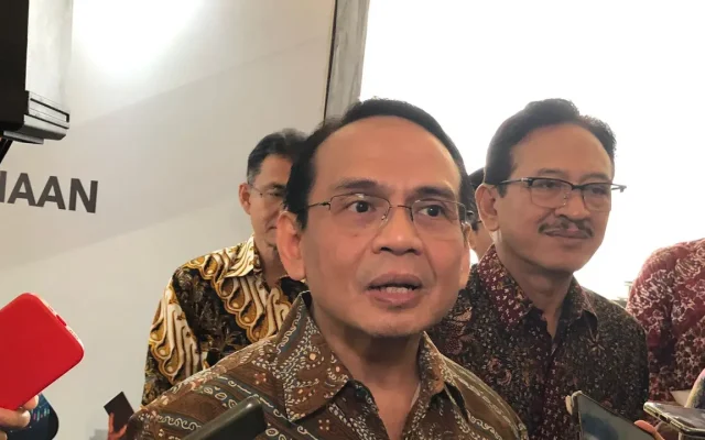 OJK Ingatkan Risiko Konsumen Seiring Paylater dan Pinjol Melesat