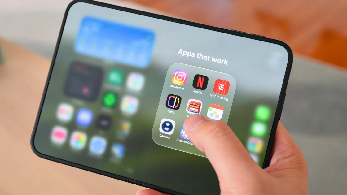 7 Aplikasi iPhone Duo yang Manfaatkan Layar Lipat Baru