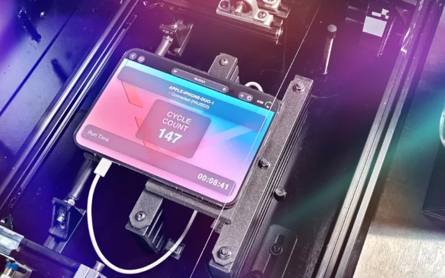 iPhone Duo Masuk Mesin Uji Lipat CNET, Tantang Galaxy Z Fold 8