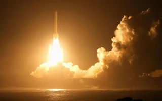 Jepang Luncurkan Misi Ambil Sampel Bulan Mars